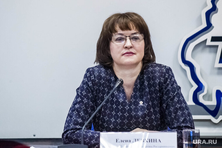    Елена Левкина награждена медалью за работу в области здравоохранения