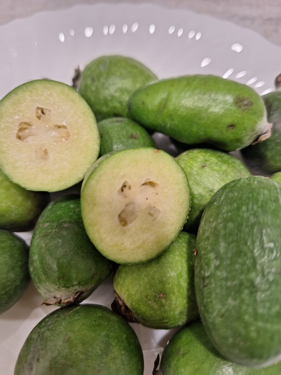 Ягоды фейхоа