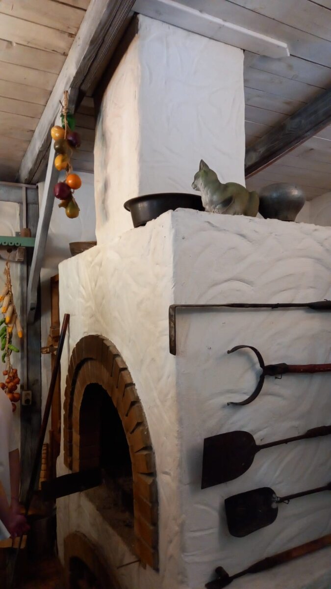 Русская печь в Музее хлеба посёлка Архипо-Осиповка