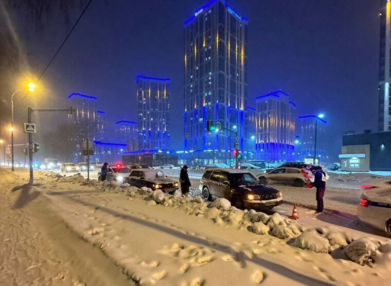    ДТП произошло 2 декабря на проспекте Космонавтов, 87