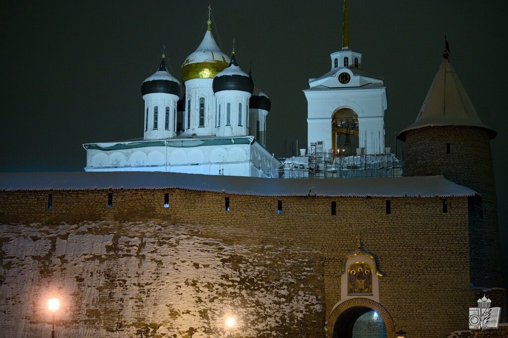 Троицкий кафедральный собор Псков