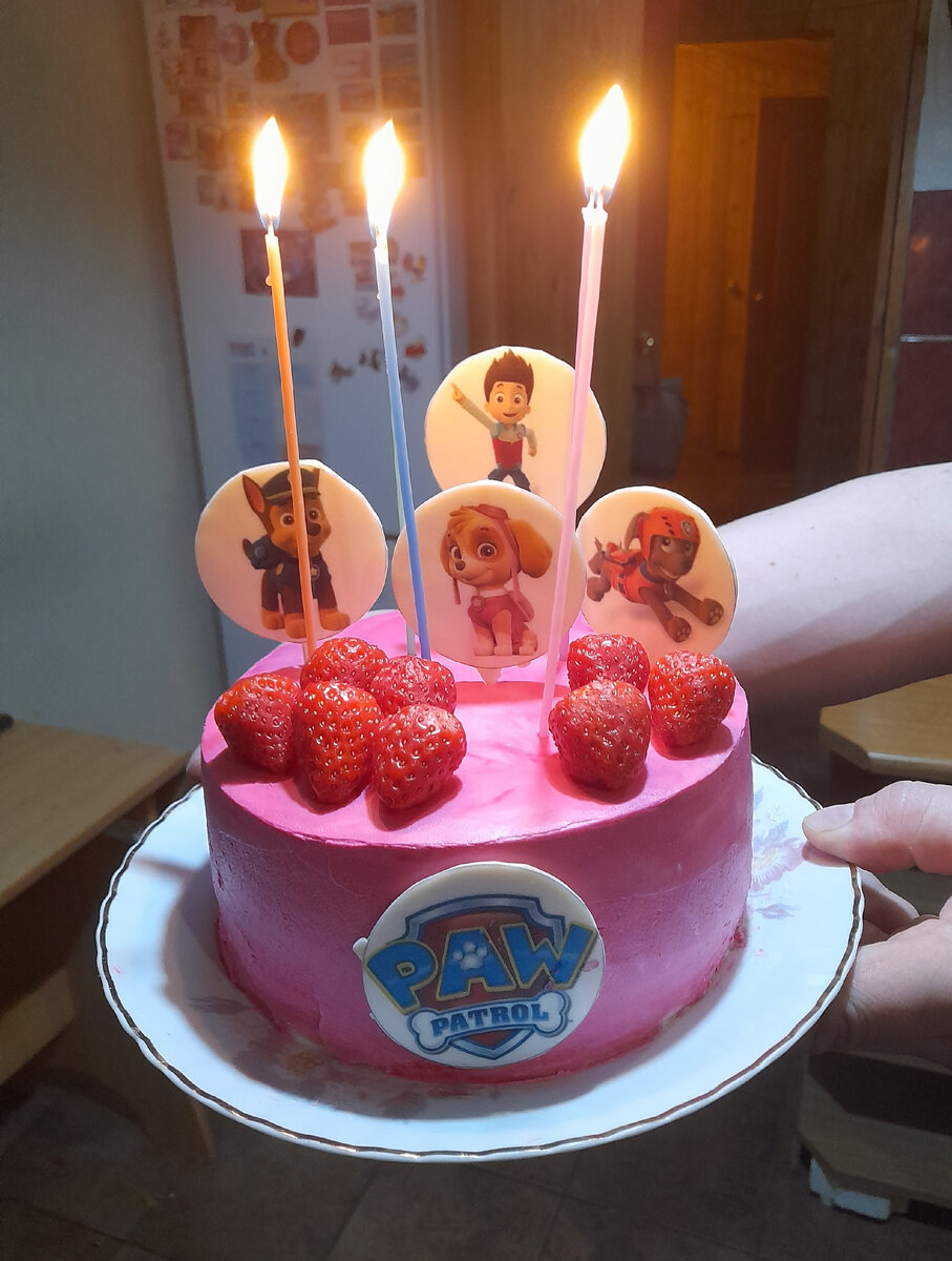 Торт для именинницы. Фото автора. 