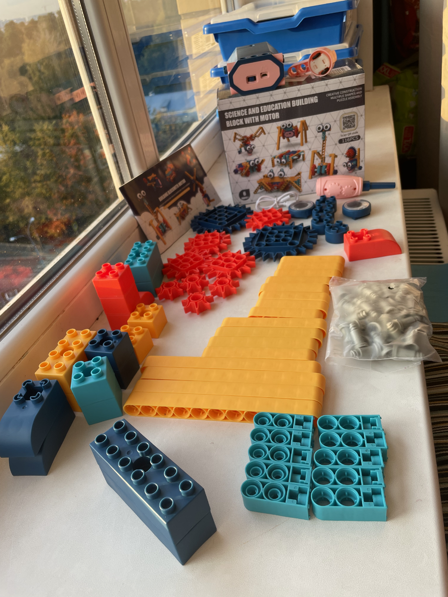 Состав набора. 116 деталей.