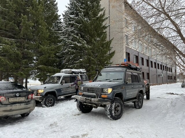 Гостиница Аэроотель. Здесь и далее по маршруту парковки с прицепами для нас всегда большая сложность