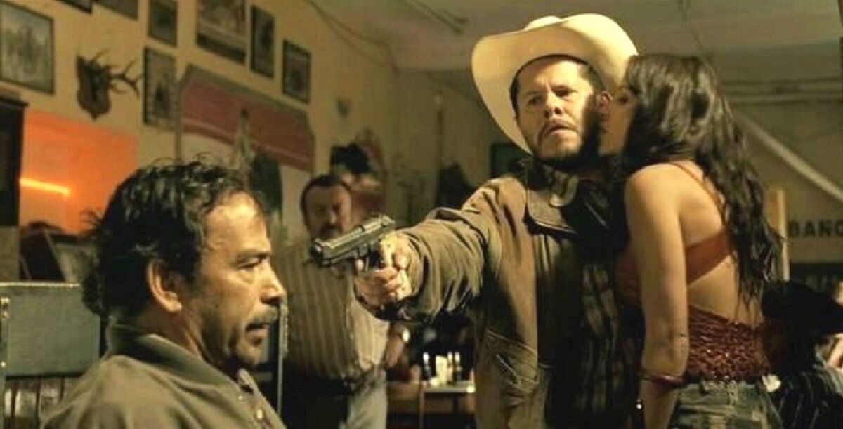 Как знаем мы по "Отчаянному", за такие шутки в мексиканскимх барах можно и гитарным грифом в челюсть получить. 