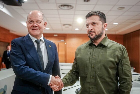    Олаф Шольц и Владимир Зеленский