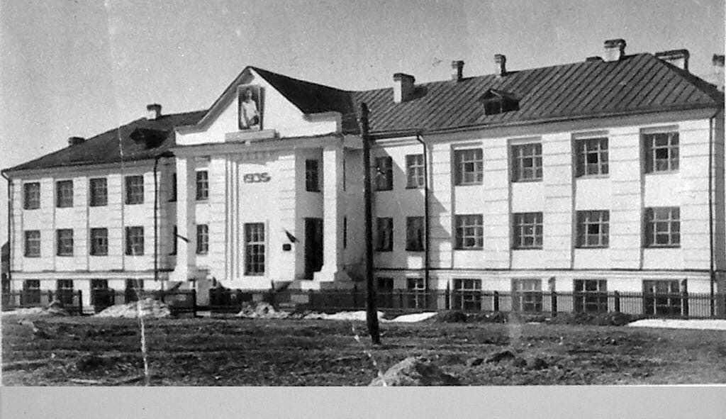 Лодейное поле, ул. На титова лодейное поле. Гагарина, 13. Лодейное поле улица гагарина. Лодейное поле гагарина 11.