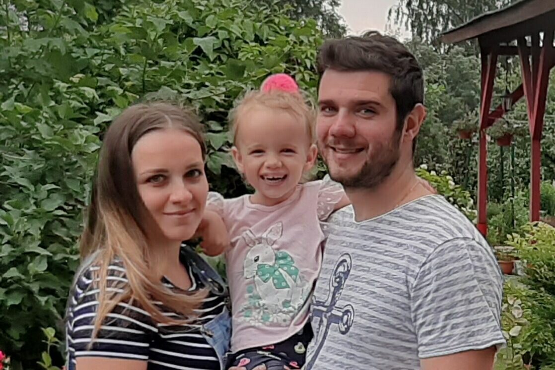 Мои дочь Юля, зять Андрей, внучка Кира (Кирёнка).