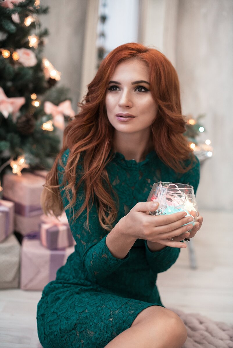 Фотосессия для девушки зеленое платье