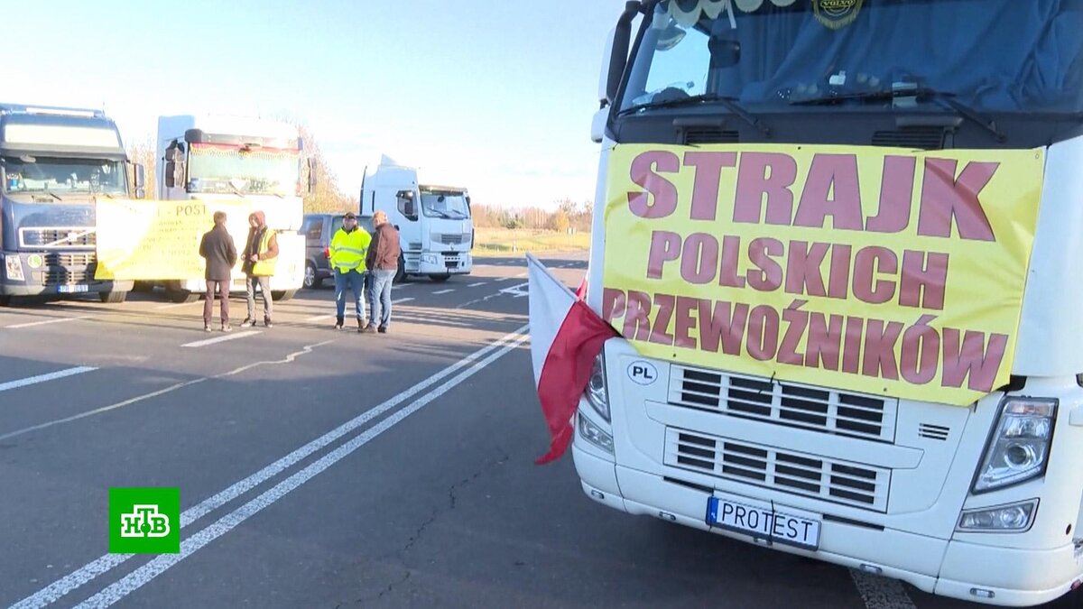    Еврокомиссия отказалась вмешиваться в ситуацию на границе Польши с Украиной