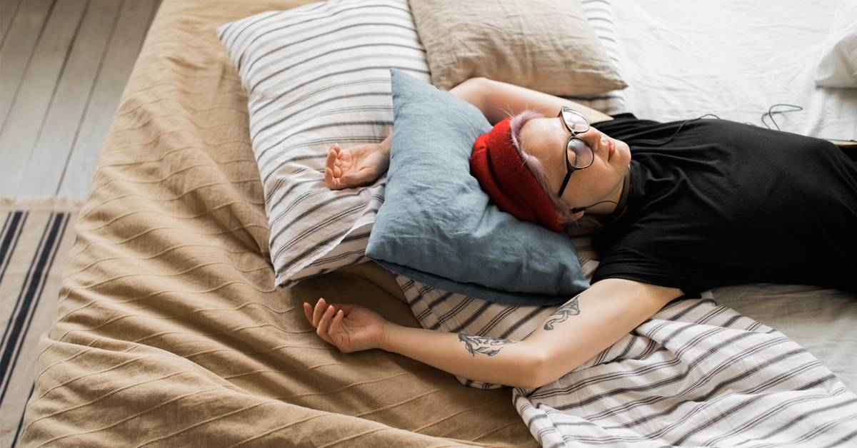 Sleep meditation. Расслабление сон. Медитативный сон. Расслабление в постели. Медитация для сна.