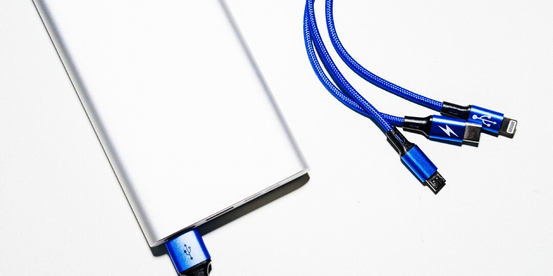 3 опасности владения портативным аккумулятором Power Bank