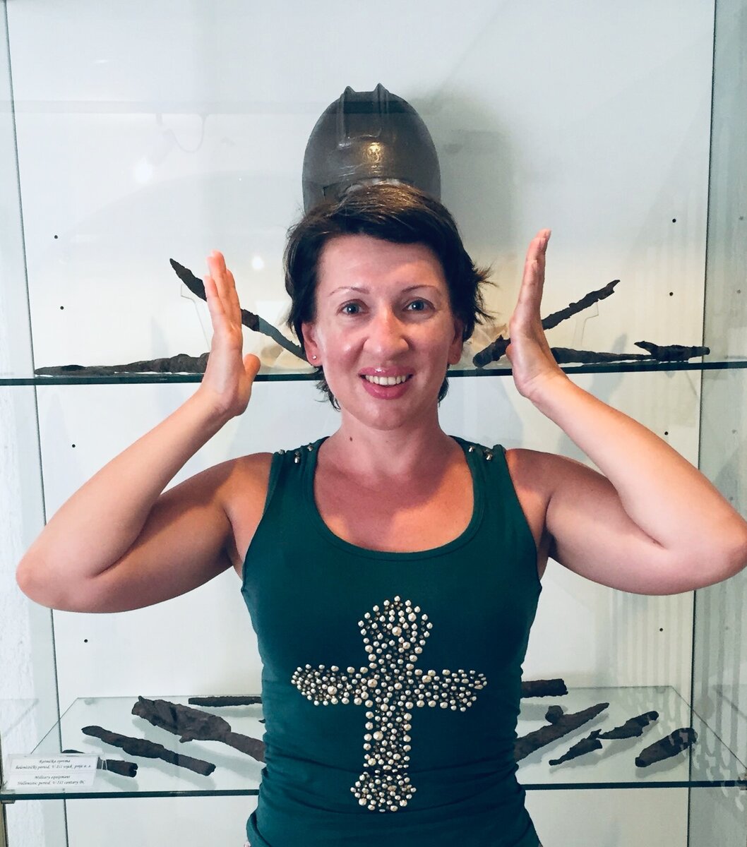 Это не римский шлем, а иллирийский, но не суть, фото хорошее. Принадлежит автору.