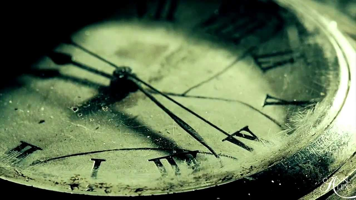 Не вернется время вспять. Как перемотать время назад. Нить времени. Переведи часы назад любовь. Назад во времени.
