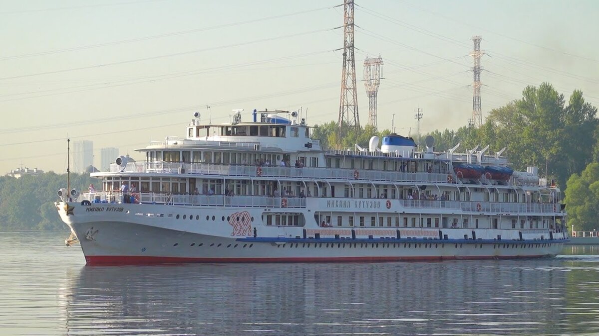 фото теплоходы wolga wolga. длина теплохода. длина теплохода. длина теплохода. теплоход ломоносов 305 проект.