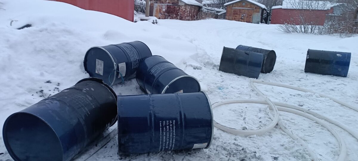    Ангар загорелся в городе Карелии, сотрудника шиномонтажа доставили в больницуГКУ РК "ОПС по Беломорскому району"