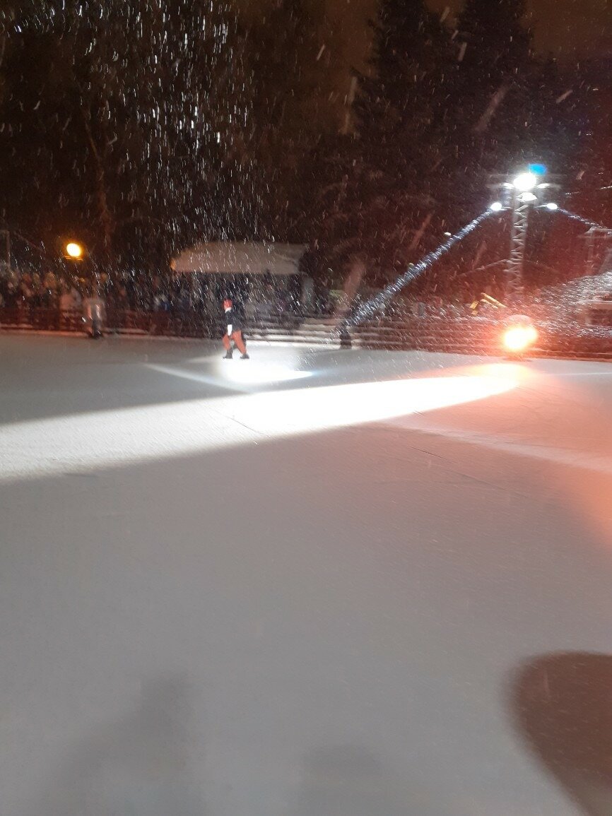 За окном кружится белый снег, а мы дома вышиваем ❄️❄️❄️ | Вышивка и  акварель | Дзен