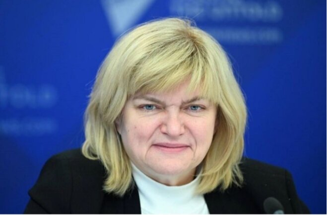 Цитируя Авраама нашего Линкольна, к 50-годам можно позволить себе иметь приличное выражение лица.