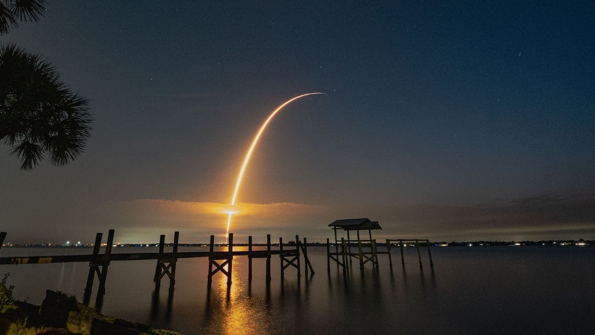   Запуски SpaceX становятся всё более частыми, что увеличивает вероятность появления «полярного сияния»