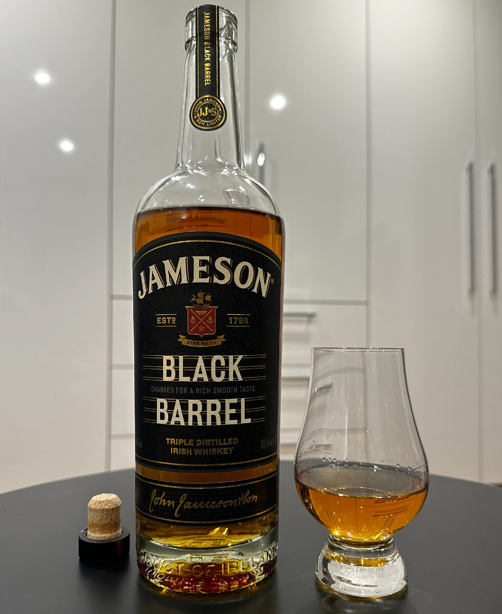 Наша личная фотография с дегустации Jameson Black Barrel