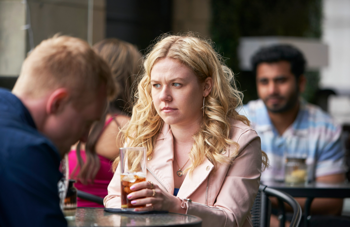 триллеры великобритания 2023. буровая сериал 2023. триллеры великобритания 2023. триллеры великобритания 2023. зловещий свет фильм 2022 кадры.