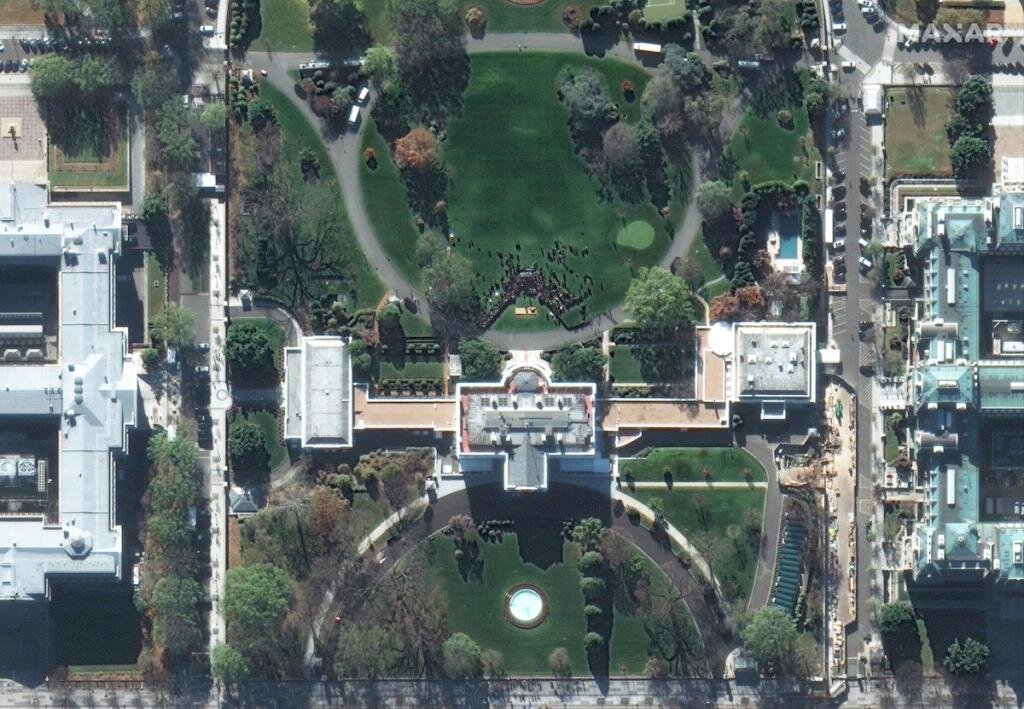 Северная Корея заявила, что спутник сфотографировал Белый дом, Пентагон и ключевые военные объекты США по всему миру.