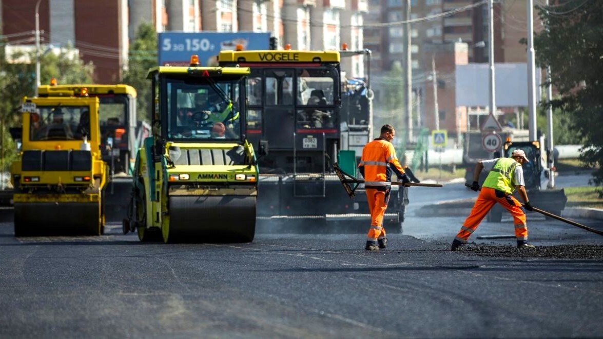    В Сургуте в этом году отремонтировали больше 250 тысяч квадратных метров дорог