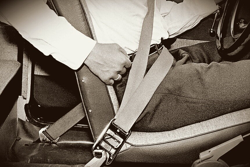 Трехточечный ремень Volvo