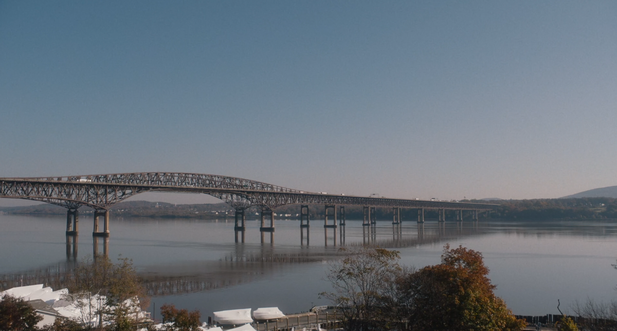 Кадр из The Adults