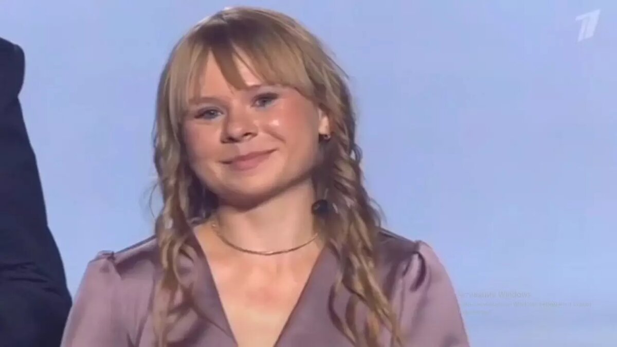     14-летняя Елизавета Бурлакова из Дзержинска прошла в финал шоу «Перепой звезду!» (12+). Новый выпуск программы показали в эфире Первого канала в воскресенье, 3 декабря.