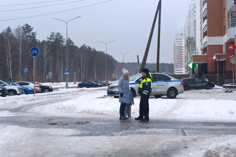    Рейд «Пешеход» в Академическом районе отдел пропаганды ГИБДД Екатеринбурга