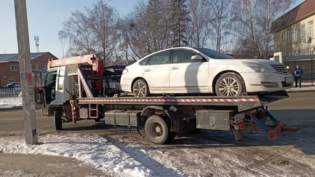 В Искитиме судебные приставы изъяли арестованный автомобиль Nissan Teana |  Весь Искитим | Дзен