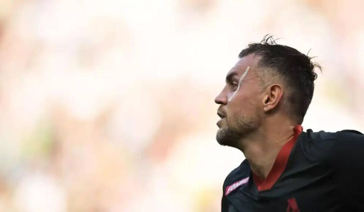     Артём Дзюба. Источник: ria.ru Автор фото: Владимир Астапкович