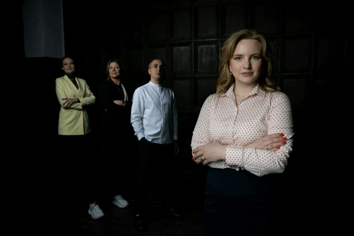 Специалиты адвокатского кабинета Анны Дука (слева направо): Н. Михалёва, О. Макарова, К.Кост, А.Дука