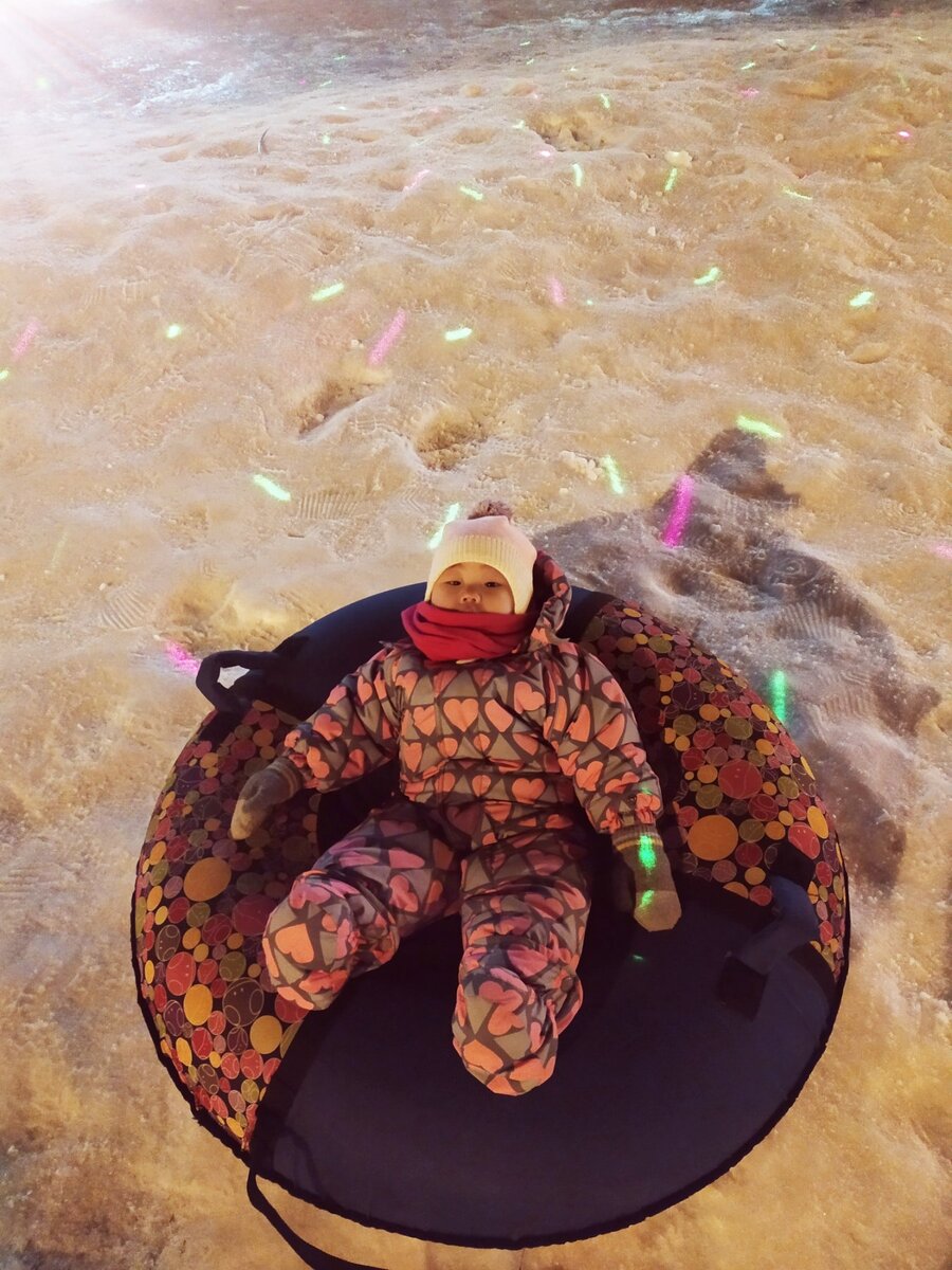 На пару сезонов еще хватит этой ватрушки. 