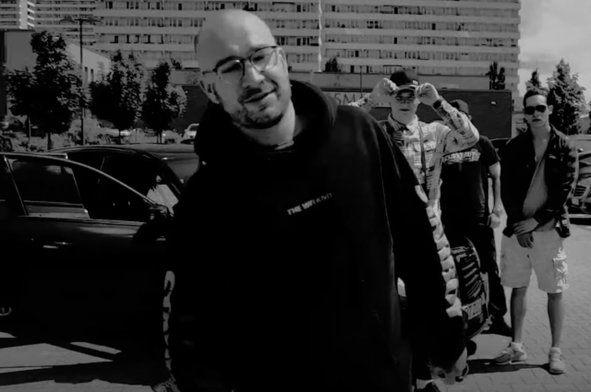    SHOT: рэпер Schokk получил гражданство РФ