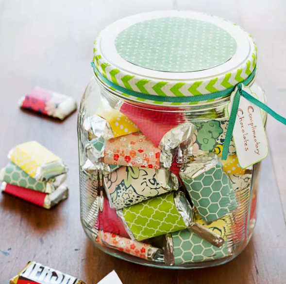 новогоднее украшение с вкусной начинко