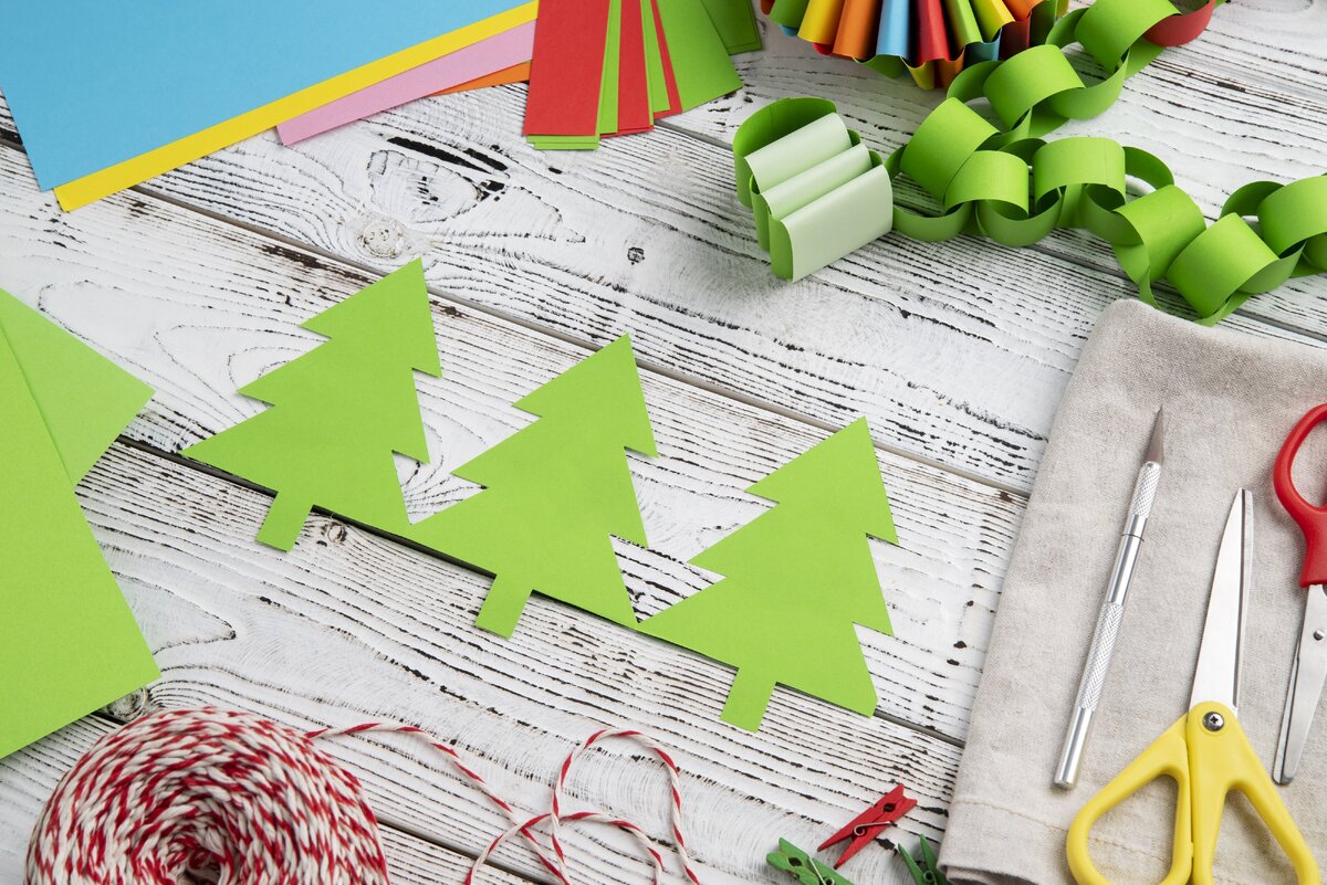     7 новогодних поделок из бумаги: делаем ёлочные игрушки своими руками