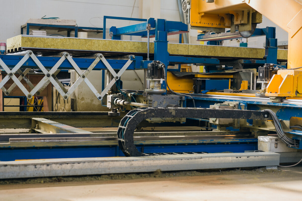 Заводы компании «Вектра» полностью автоматизированы и выпускают продукцию на высококлассном импортном оборудовании.