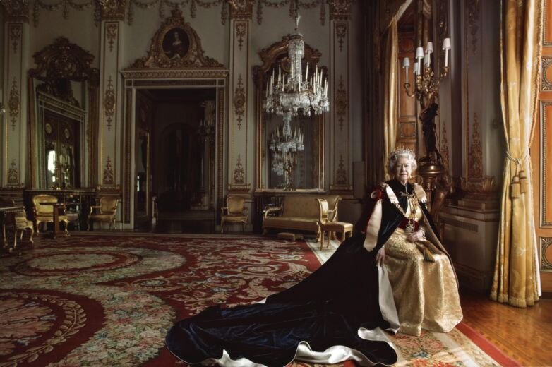 Елизавета II
(Vanity Fair