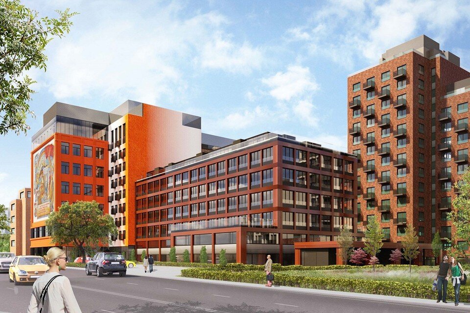    В современной столице панно долгое время закрывали рекламные щиты. Во время реконструкции исторического корпуса мозаику решили сохранить. Фото: stroi.mos.ru