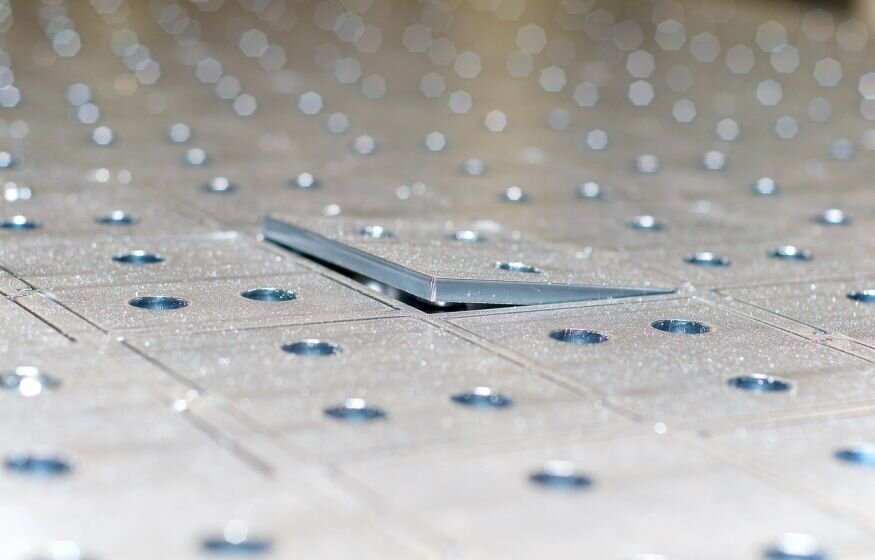    Треснувший кусок металла заживляет сам себя в эксперименте, который ошеломил ученых