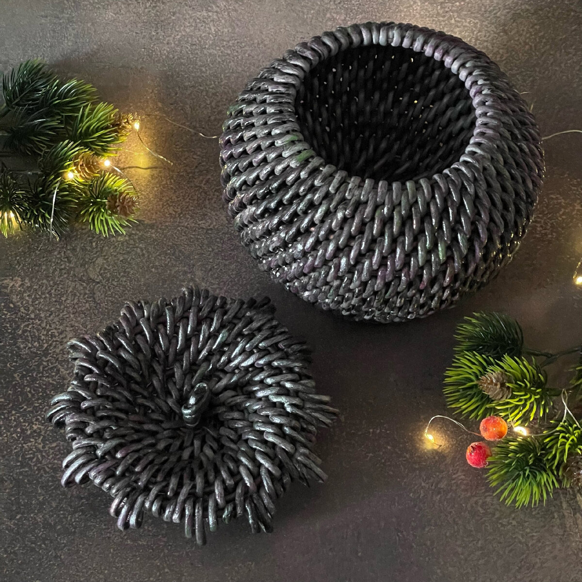 Горшок из бумажной лозы