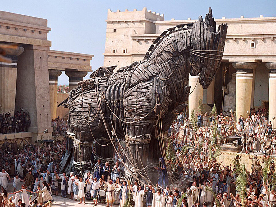 Кадр из голливудского фильма «Троя», 2004 г. 