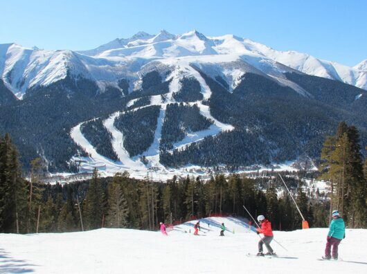    горнолыжный курорт "Архыз" // фото: vsegda-pomnim.com