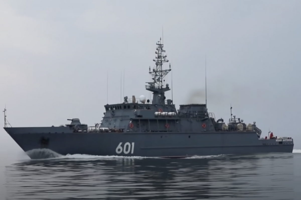    Экипажи тральщиков ВМФ проверили торговые пути в Черном море на наличие мин