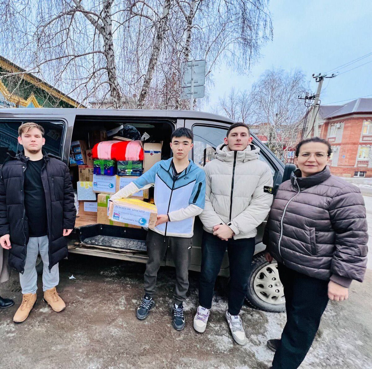    Глава Бугуруслана Дмитрий Дьяченко лично отвез гуманитарную помощь нашим бойцам Белов Михаил Александрович