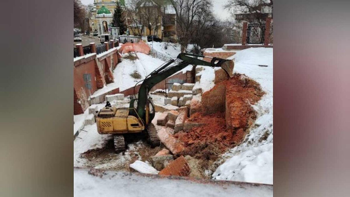 Работы по восстановлению части подпорной стены Каменного моста стартовали в  Воронеже | Горком36 | Воронеж | Дзен