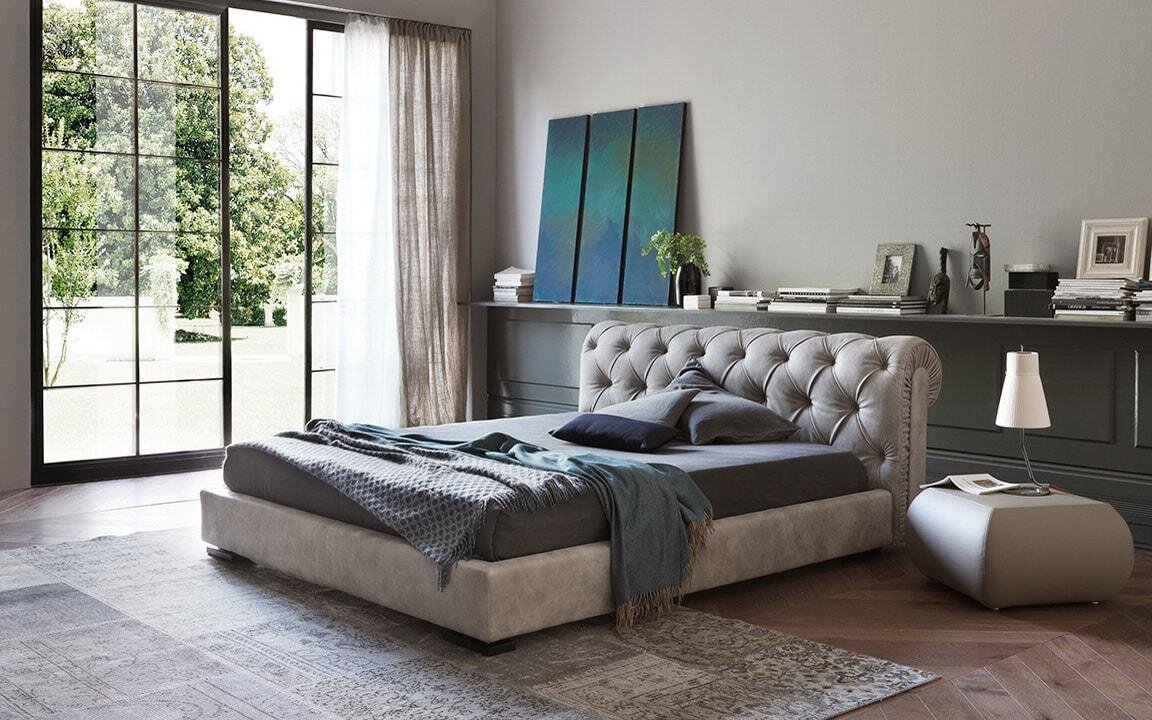 Мягкая кровать с элегантным изголовьем, удобным для отдыха. Модель SleepArt Ронсе.