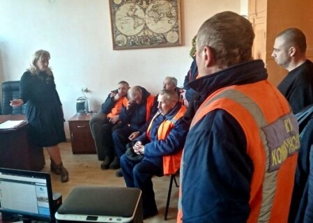    Зарплаты донецких коммунальщиков ниже МРОТ. Власти ДНР игнорируют проблему